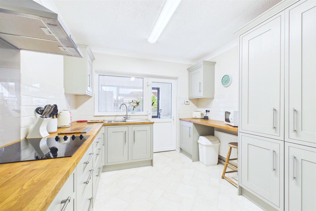 Irwin Close, Reepham photo 4