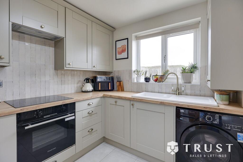 Additional image 4 of Kestrel View, Cleckheaton, BD19