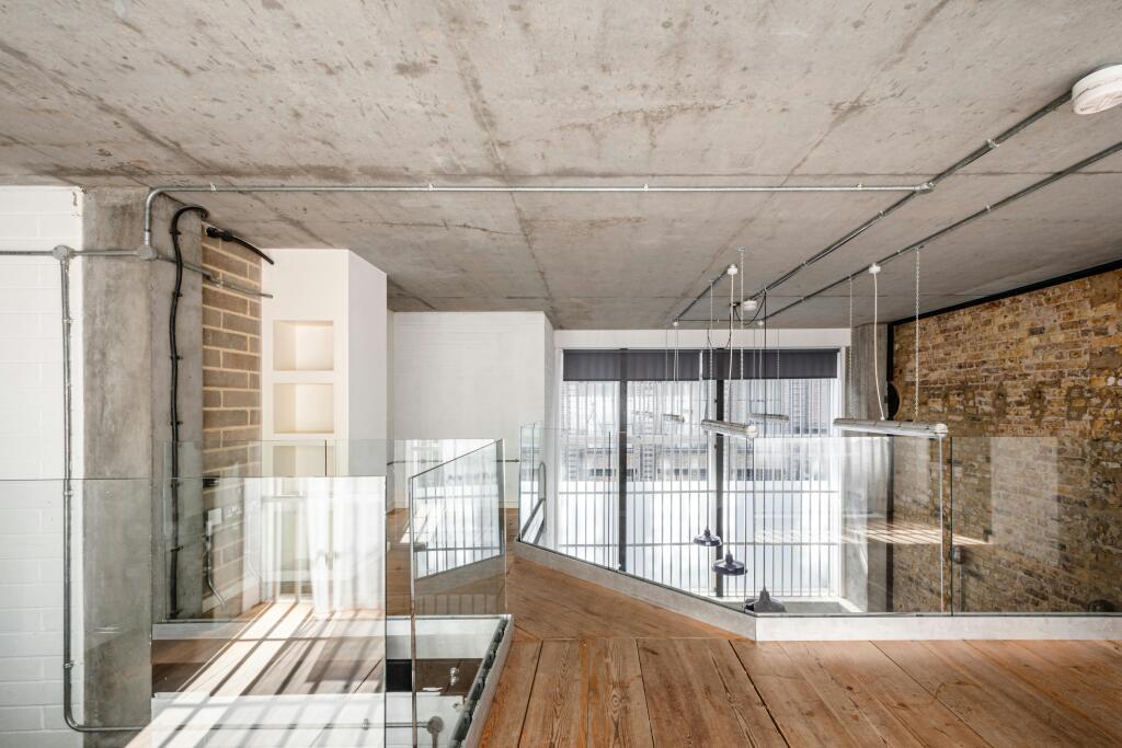 Mentmore Terrace 3B NEW - 12.jpg