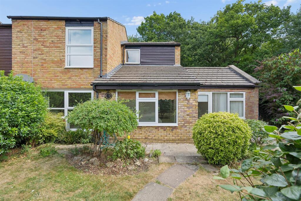 Main image of property: Capelands, New Ash Green