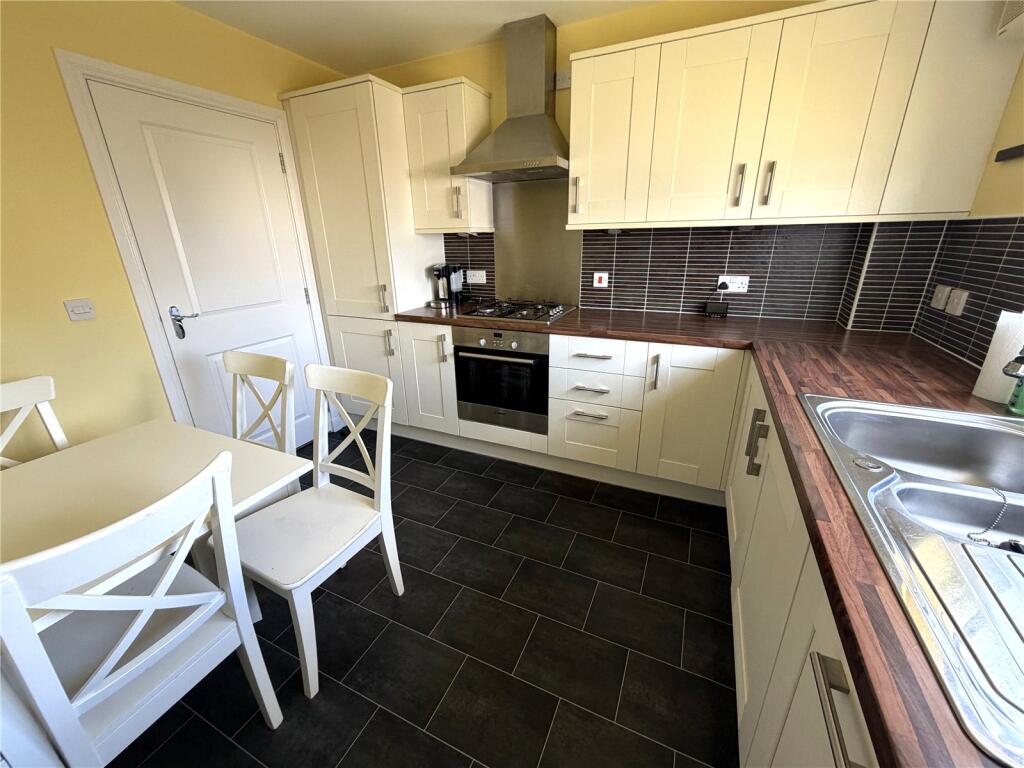 Apartment in Inverness - View 4