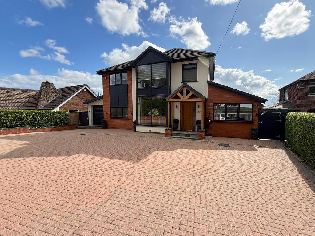 Ash Bank Road, Werrington, Staffordshire Moorlands, ST9 0JS photo 3
