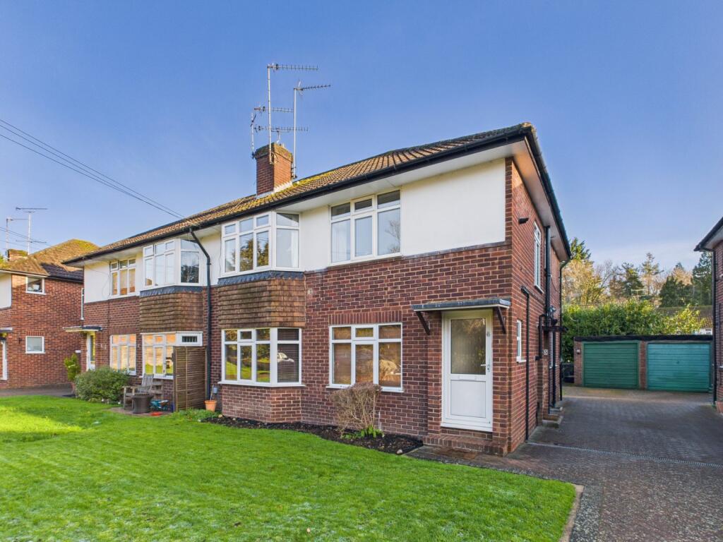 Main image of property: Hither Meadow, Chalfont St. Peter, Gerrards Cross, Buckinghamshire, SL9