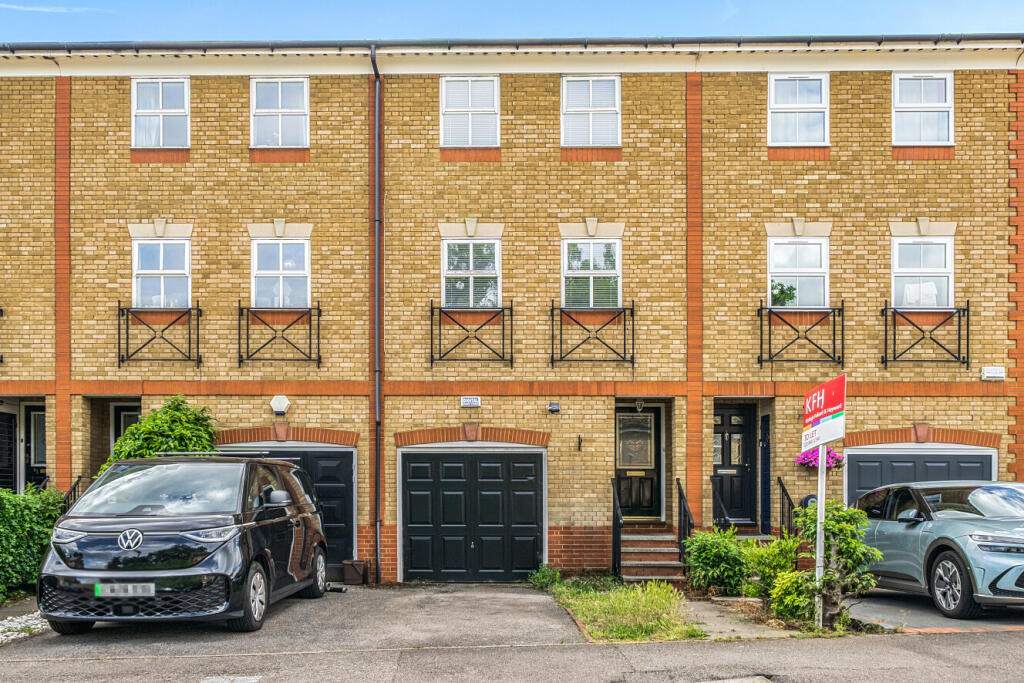 Main image of property: Macleod Road, Winchmore Hill, London, N21