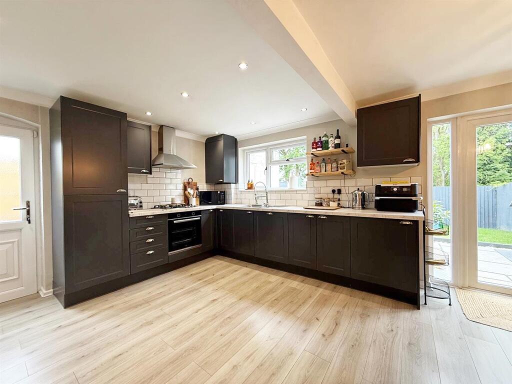 House in Shrewsbury - View 2