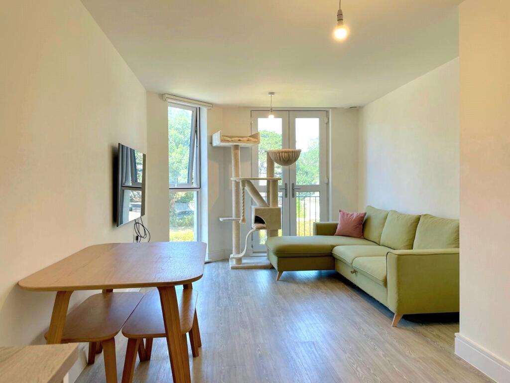 Apartment in Bournemouth, West Cliff - View 2