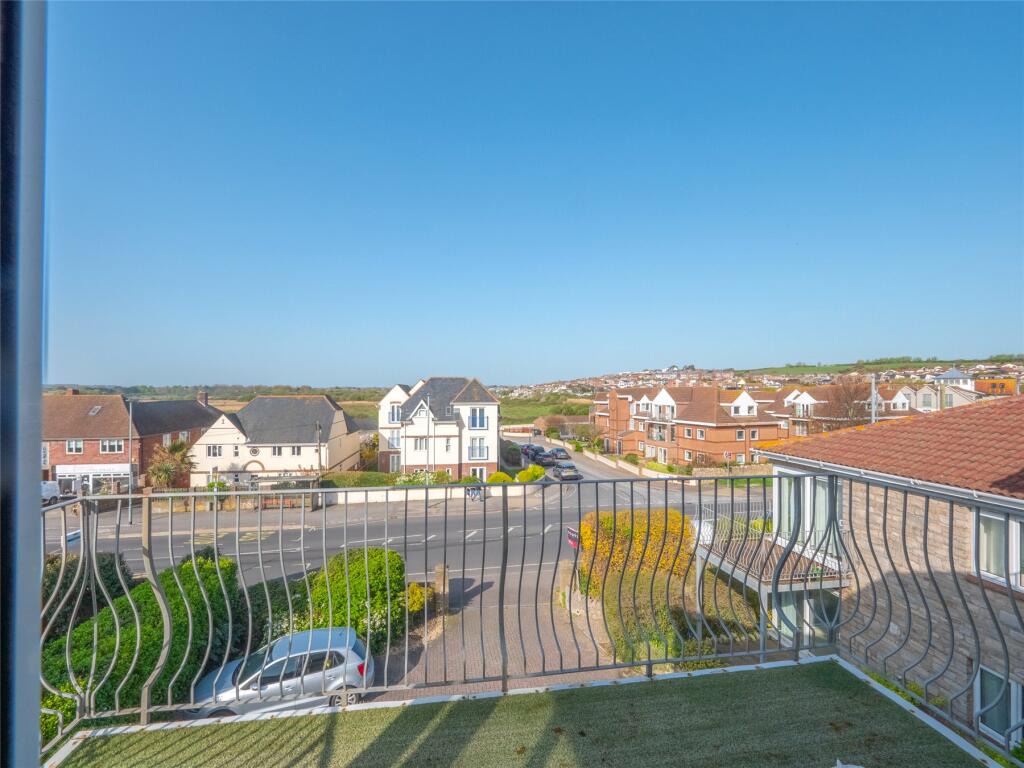 Preston, Weymouth, Dorset photo 3