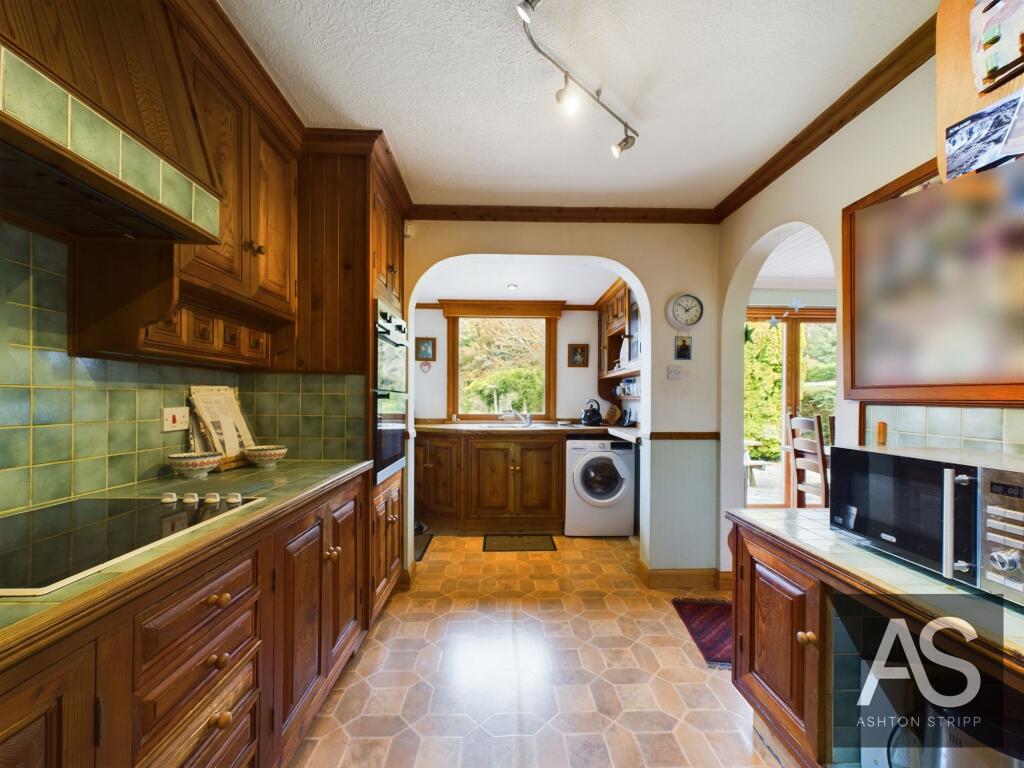 House in Tonbridge - More