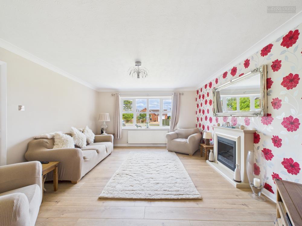 Broadgate, Weston Hills, Spalding photo 2