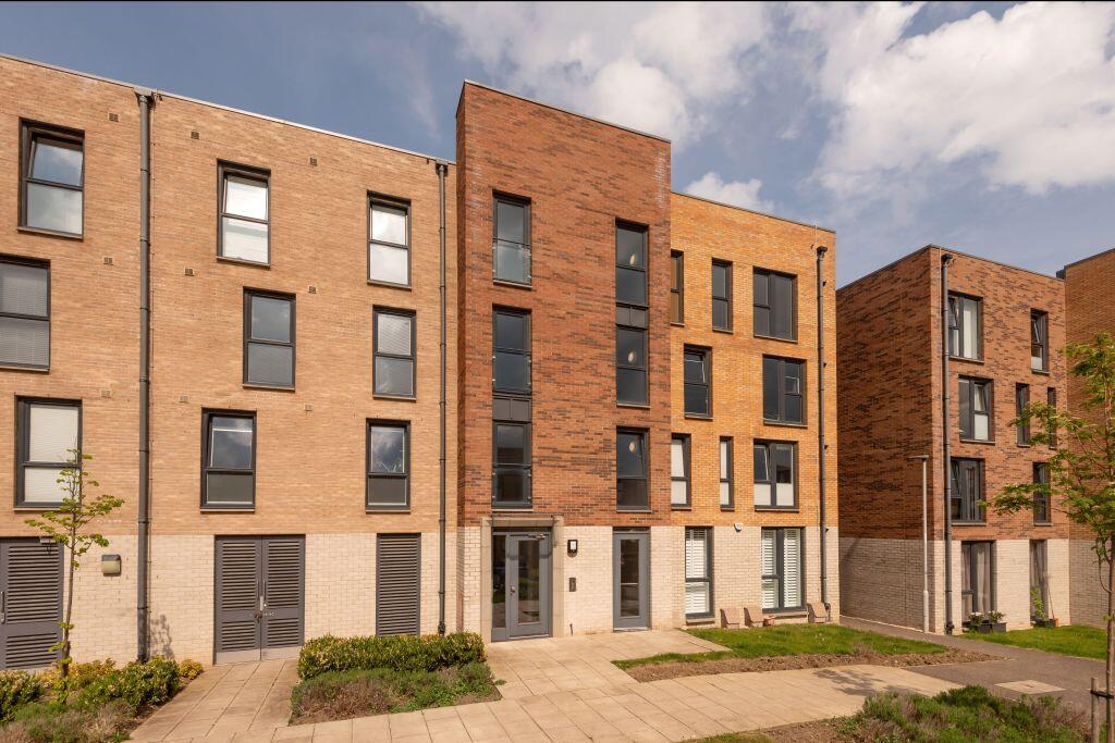 Main image of property: 6/1 Barnie Terrace, Portobello, EH15 1BU