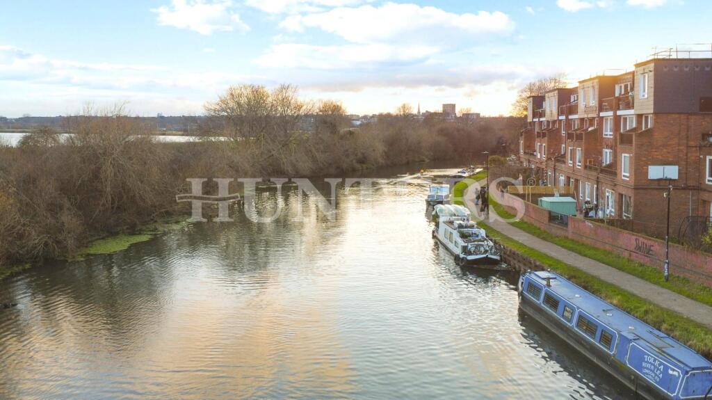 Apartment in London - View 2