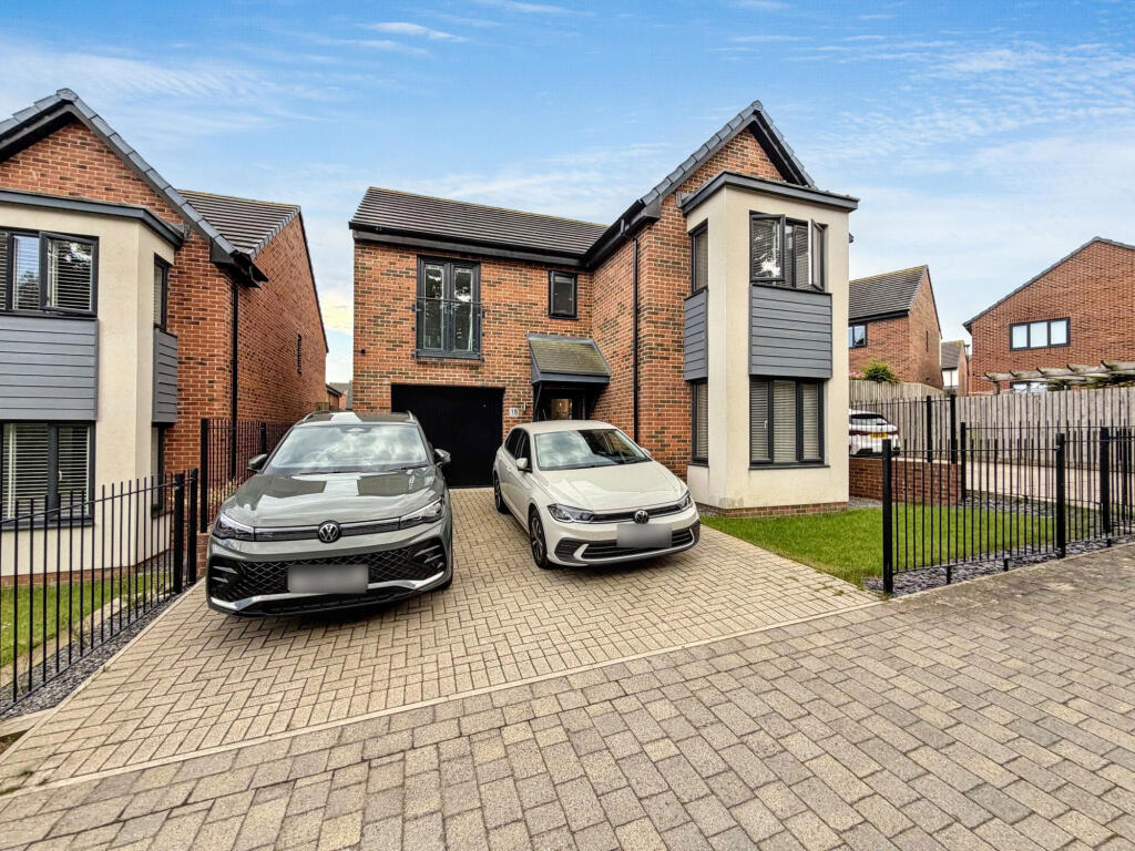 Main image of property: Celandene Gardens, Sunderland, Tyne and Wear, SR3 2FZ