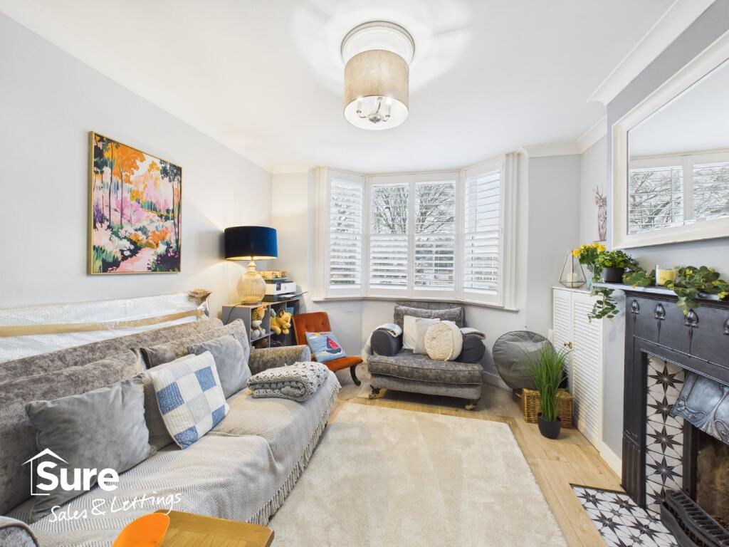 Main image of property: Leighton Buzzard Road, Hemel Hempstead, Hertfordshire, HP1 1HP