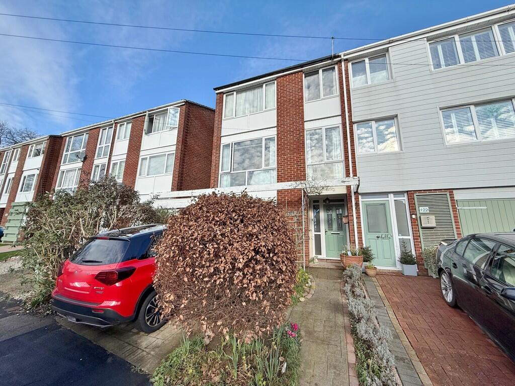 3-bed house on Old Rectory Road, Farlington, £330,000