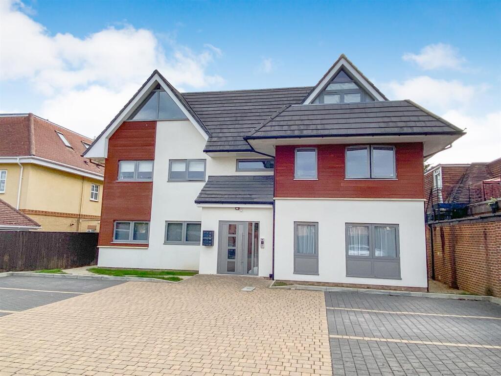 Main image of property: Shoppenhangers Road, Maidenhead