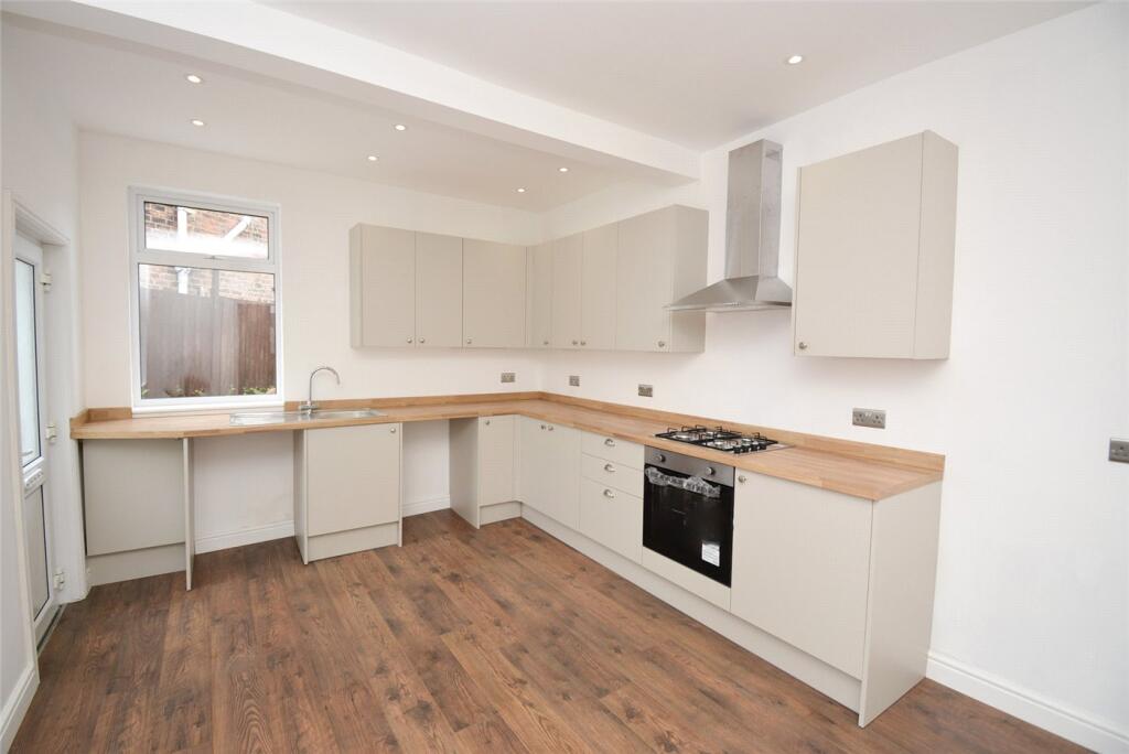 House in Wirral, Liverpool City Region - View 2