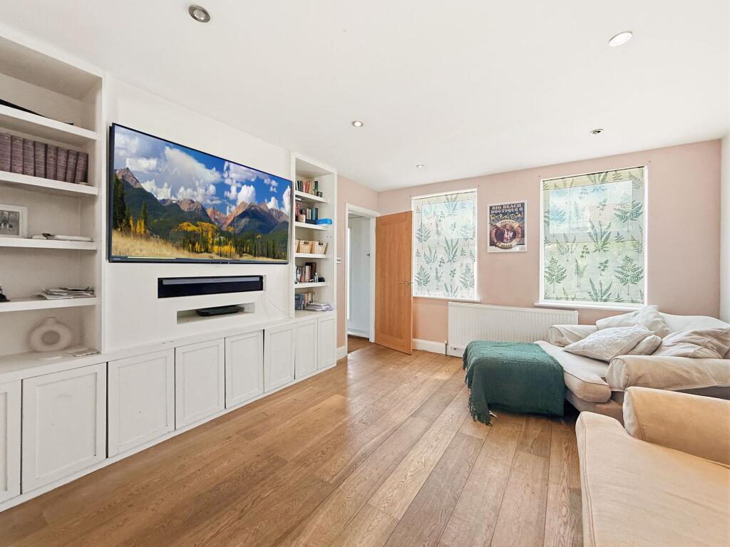 House in Brighton - View 4
