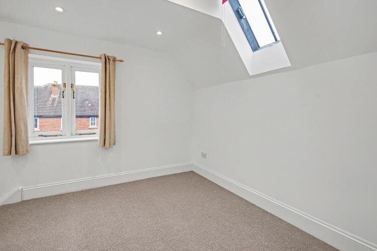Apartment in Abingdon, Caldecott - View 6