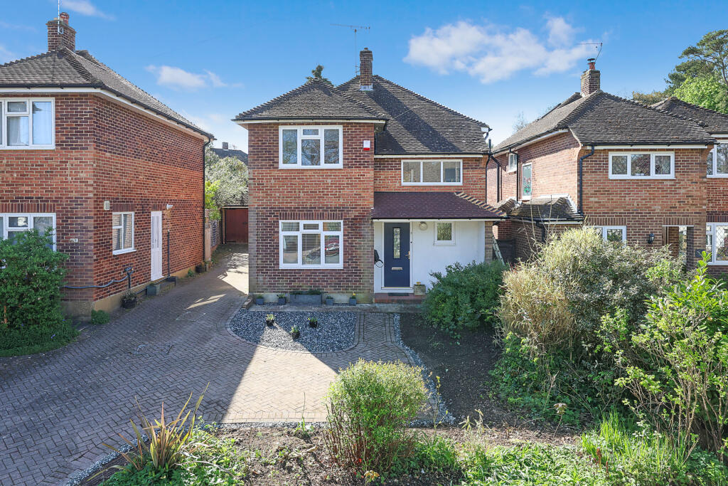 Main image of property: Swanns Meadow, Great Bookham, Leatherhead, Surrey, KT23