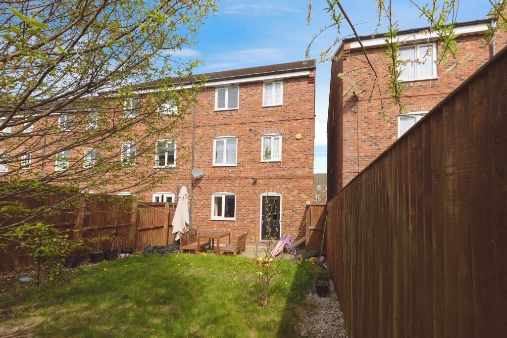 Additional image 2 of Hutton Close, Thornbury, Bradford