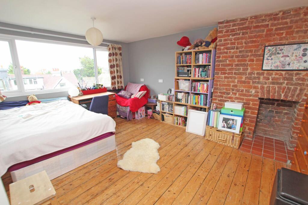 House in Eastbourne, East Sussex - View 4