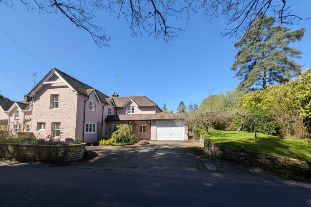 Main image of property: Tilford Road, Churt, Farnham, Surrey, GU10
