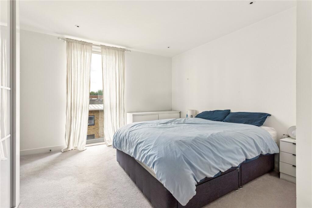 Apartment in London - View 5