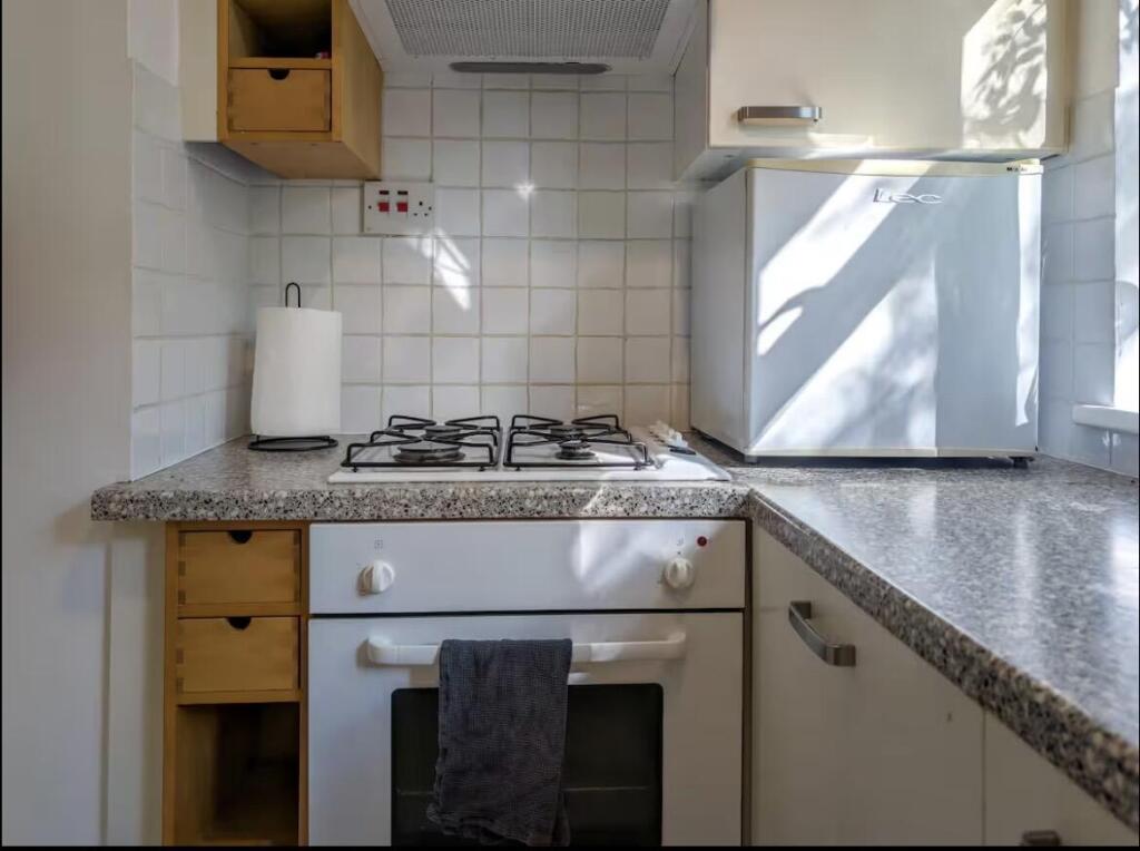 Apartment in London - More