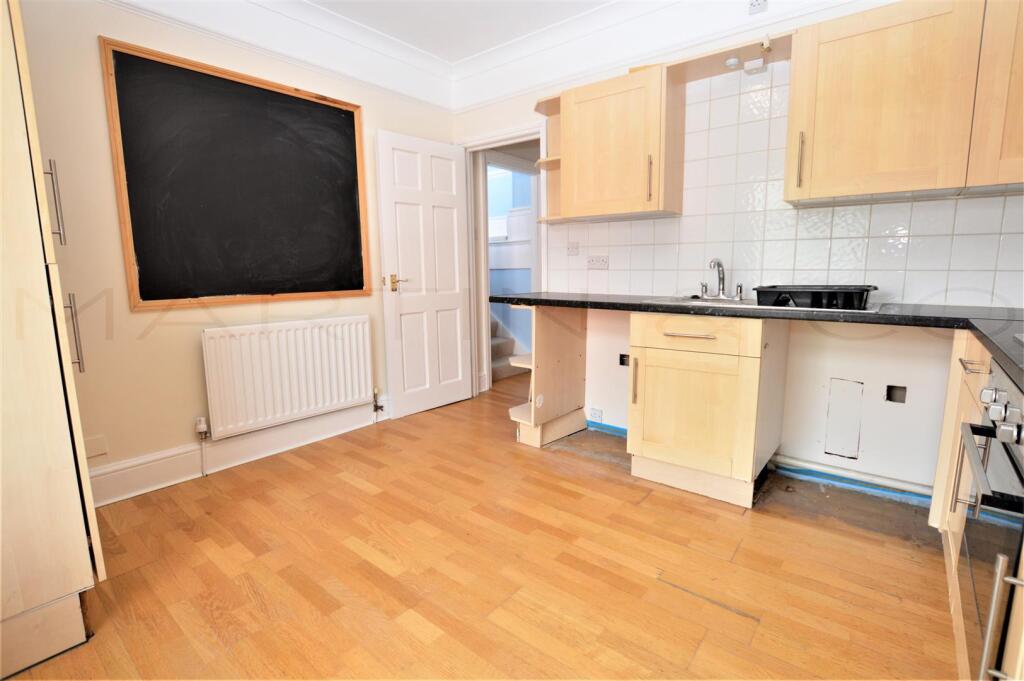 Apartment in Rochester, Troy Town - View 4