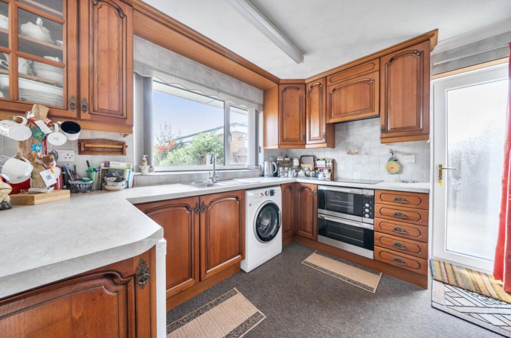 House in Haynes, Appley Corner - View 4