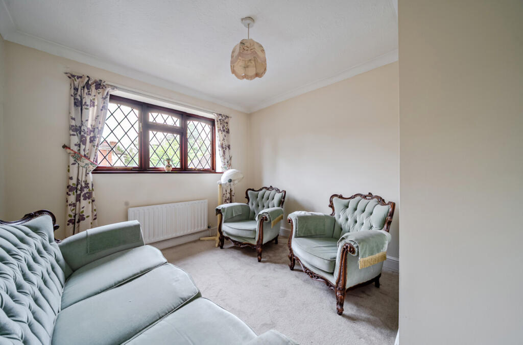 House in London, Elmstead - More