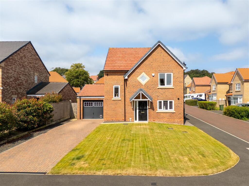 Main image of property: Field Close, Cottier Grange, Prudhoe, NE42
