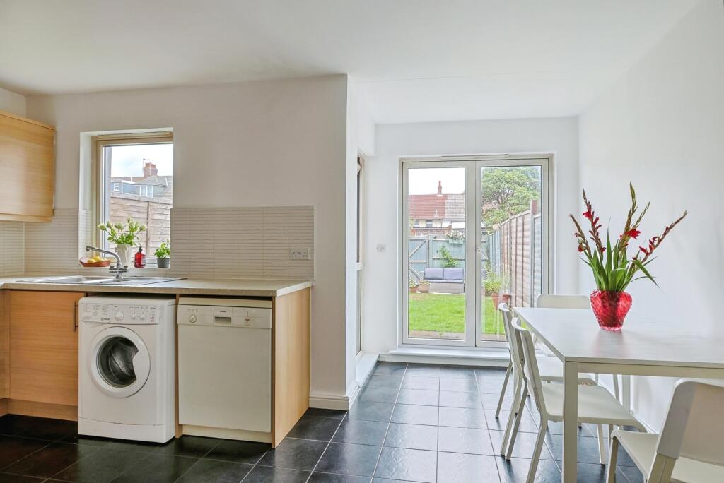 House in Poole - View 4