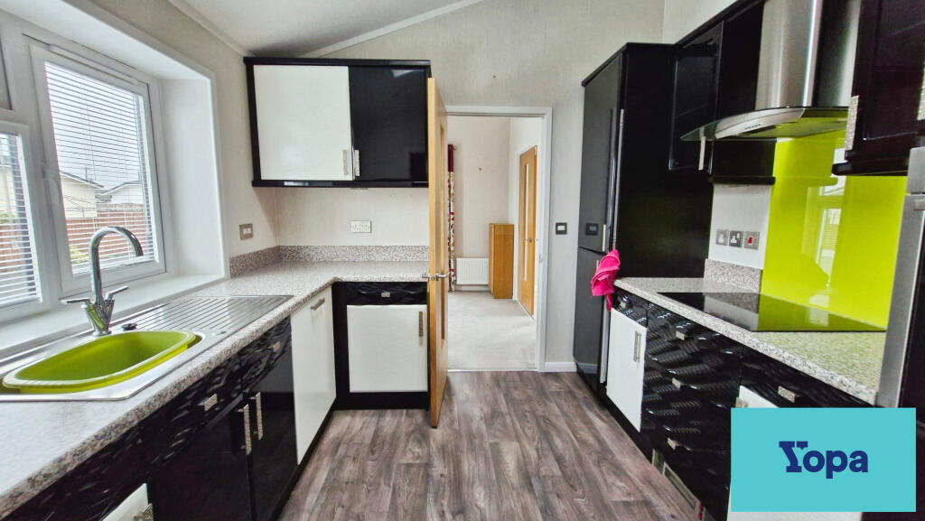 Warrant Road, Market Drayton, TF9 photo 3