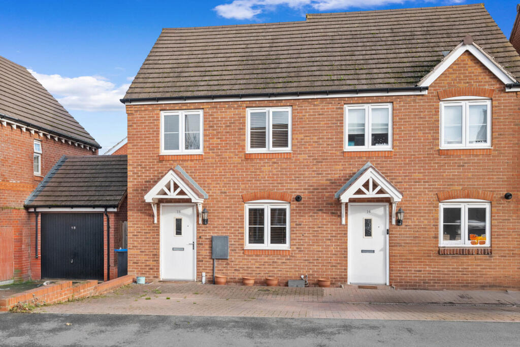 Main image of property: Bloxham Way, Radford Semele, Leamington Spa