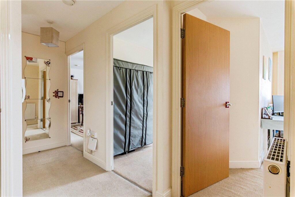 Apartment in London - View 2
