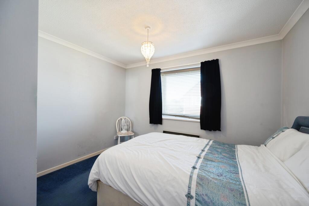 House in Portsmouth - View 5