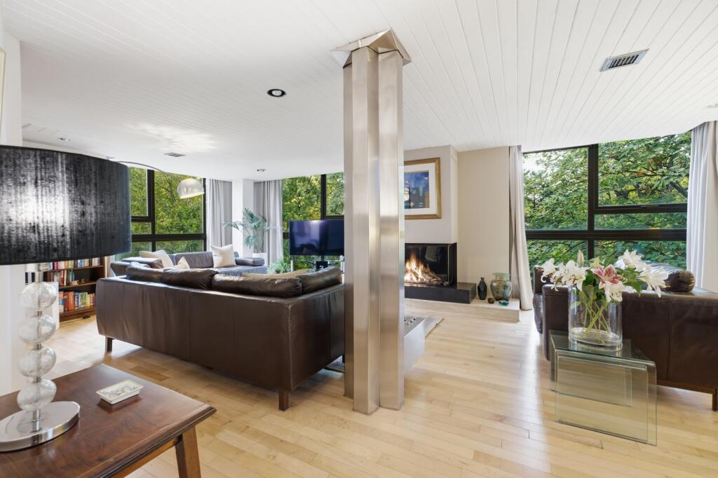Apartment in Manchester - View 3