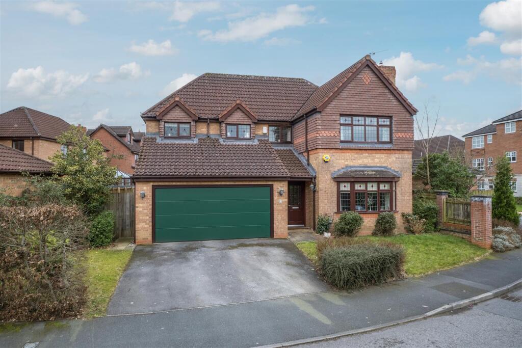 4-bed detached on Sandbach Drive, Kingsmead, Cheshire, £467,000