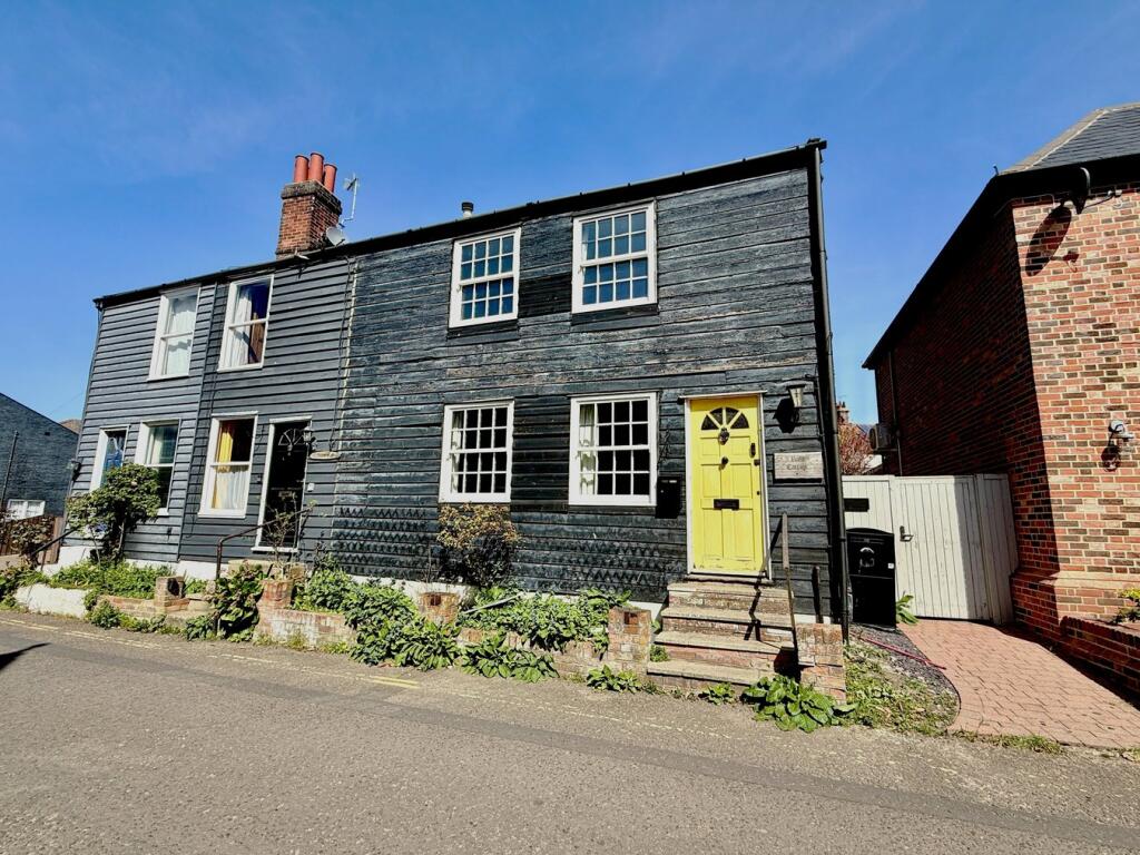 3 bedroom end of terrace house for sale in West Street, Wivenhoe ...