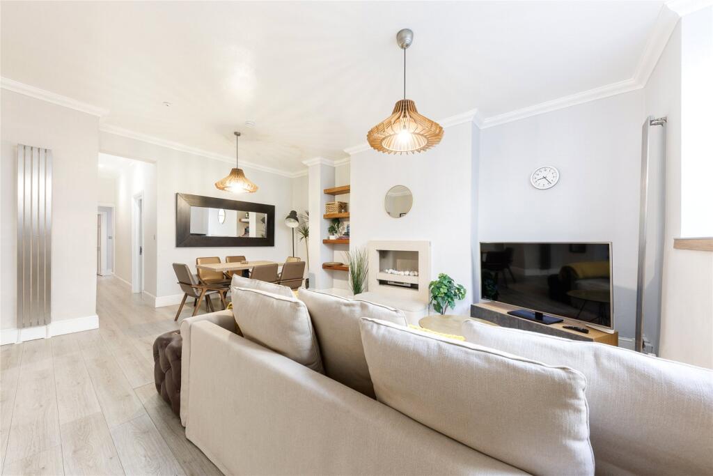 Apartment in London - View 4