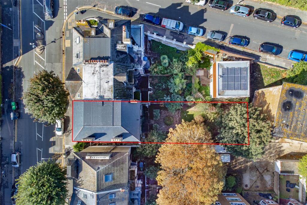 House in Brighton - View 2