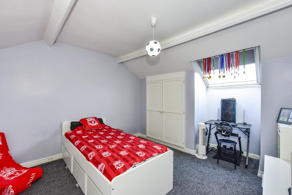 House in Sheffield, South Yorkshire - View 4