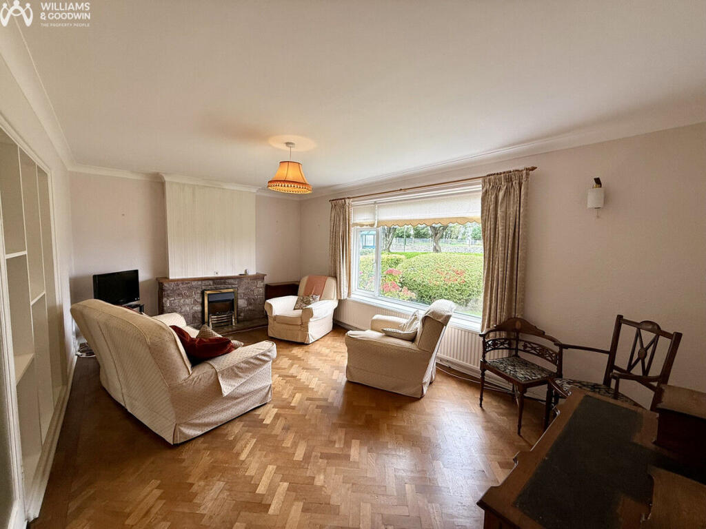 House in Llangefni, Rhostrehwfa - View 3