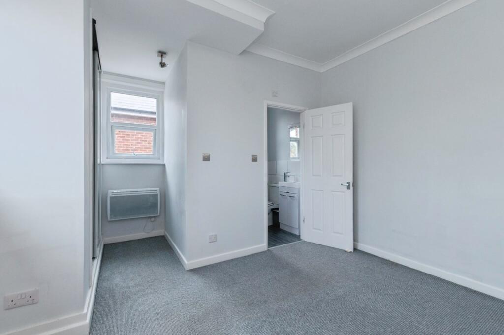 Apartment in Bournemouth - More