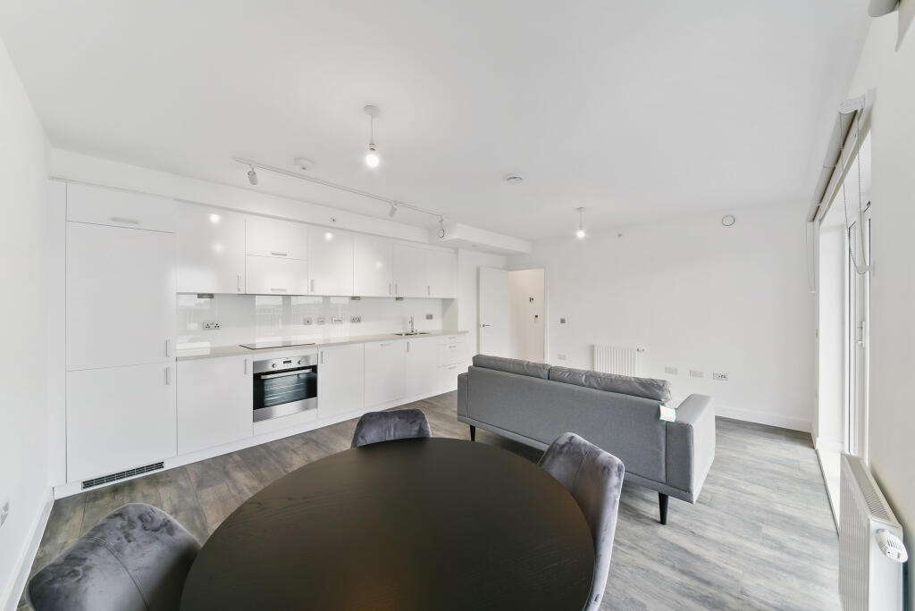 Apartment in London, Silvertown - View 2