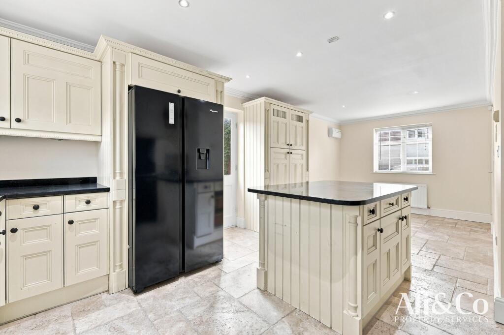 House in Grays, Badgers Dene, Chafford Hundred - View 5
