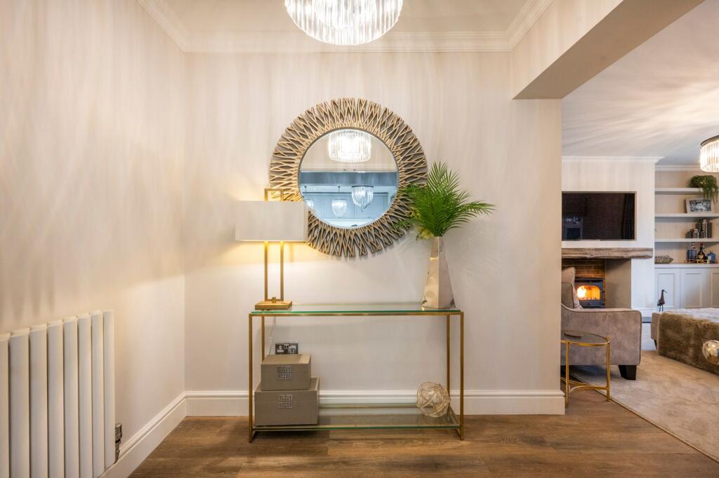 House in Wokingham - More