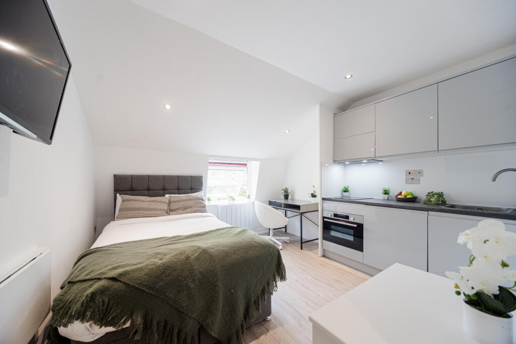 Main image of property: Queensborough Terrace, London, W2