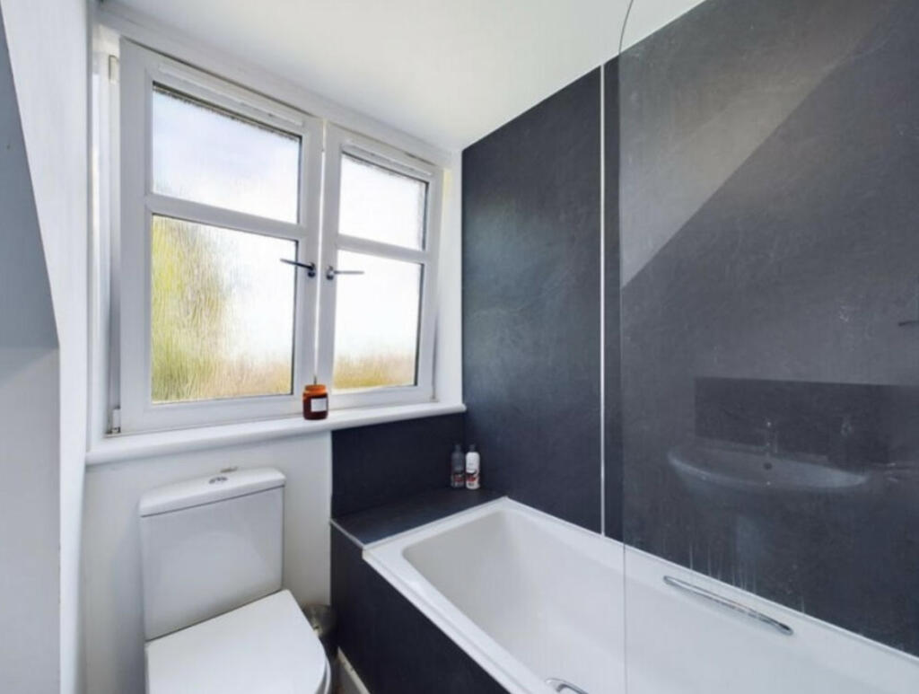 Stoneybank Terrace, Aberdeenshire, AB53 - More